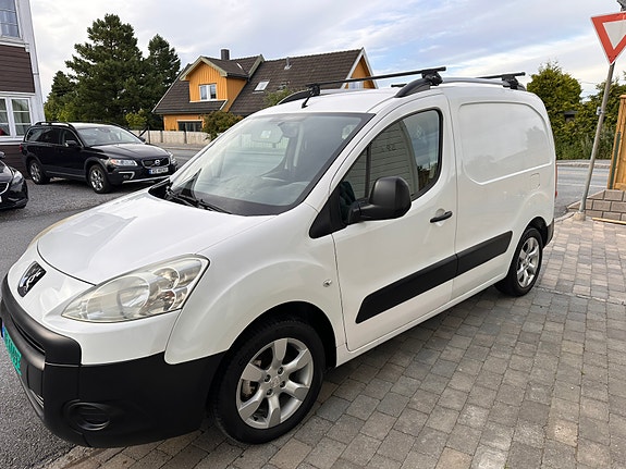 Peugeot Partner 2 of 5