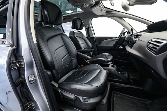Citroen C4 Picasso 21 of 29