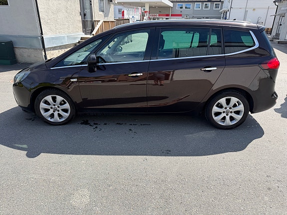 Opel Zafira Tourer 2 of 18