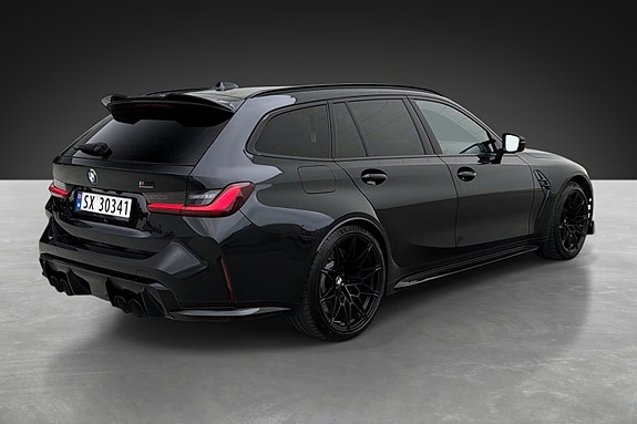 BMW M3 5 of 5