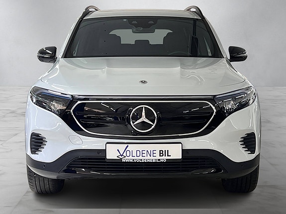Mercedes-Benz EQB300 3 of 5