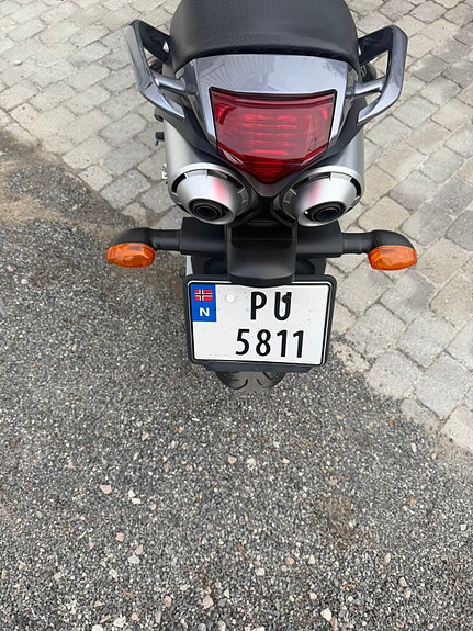 Yamaha FZ6-S Fazer 6 of 6