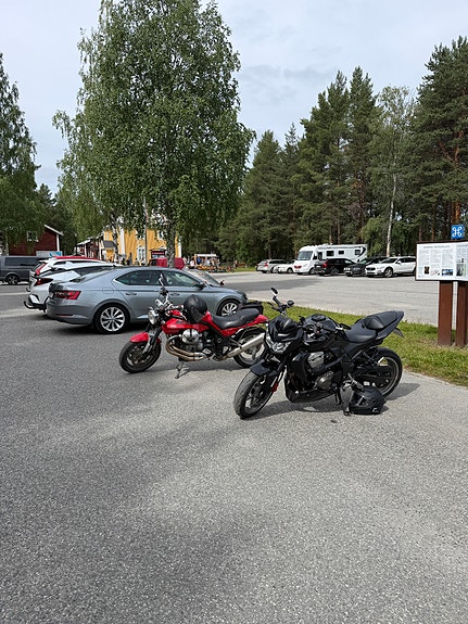Kawasaki Z 750 8 of 8