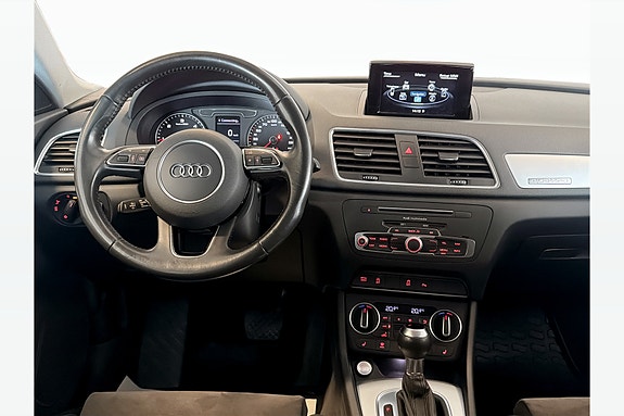 Audi Q3 17 of 29