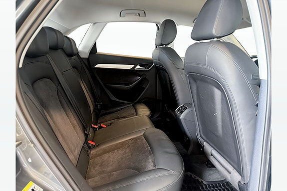 Audi Q3 12 of 29