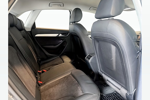 Audi Q3 13 of 29