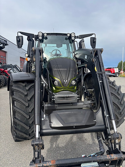 Valtra N174 Versu 2021, kr 1 229 000,-