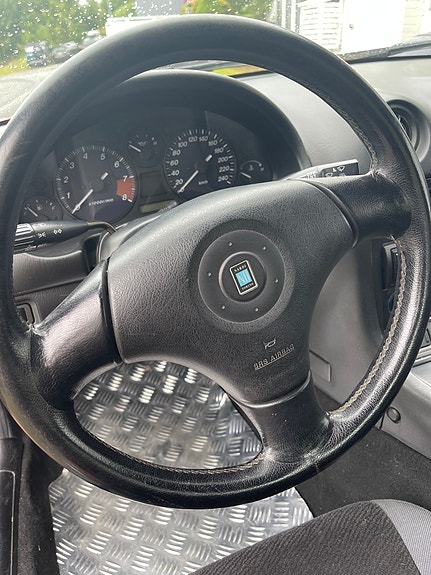Mazda MX-5 3 of 5