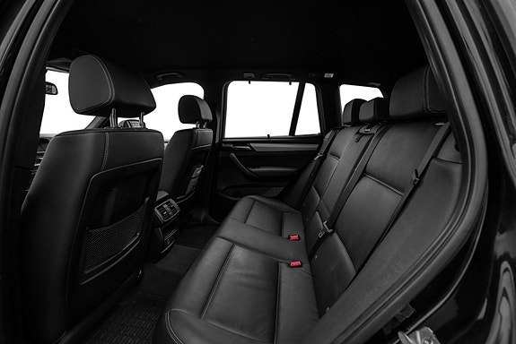 BMW X3 23 of 26