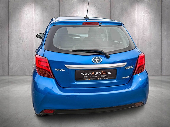 Toyota Yaris 6 of 14