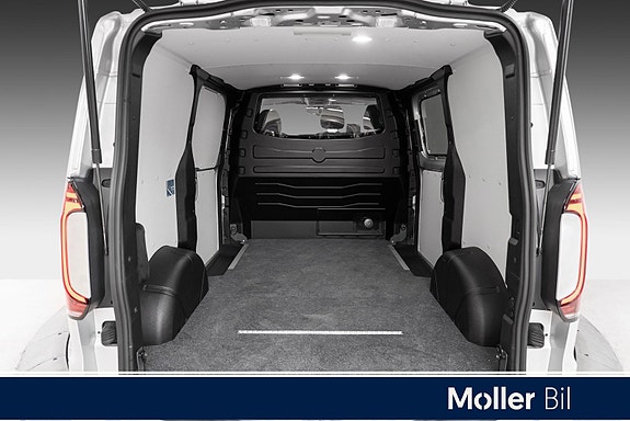 Volkswagen Transporter 16 of 18