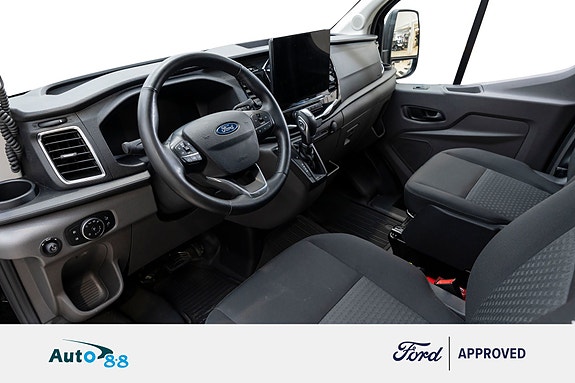 Ford Transit 9 of 30