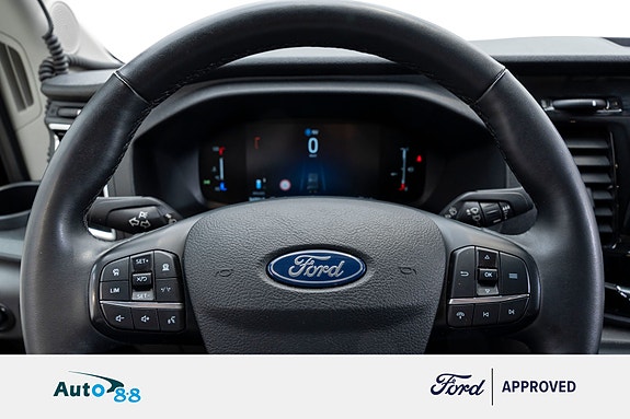 Ford Transit 17 of 30