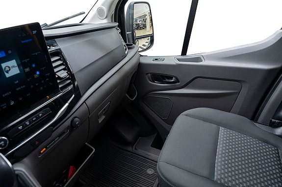 Ford Transit 26 of 30