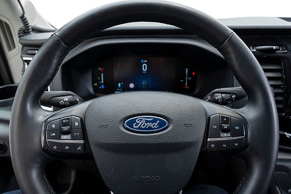 Ford Transit 17 of 30
