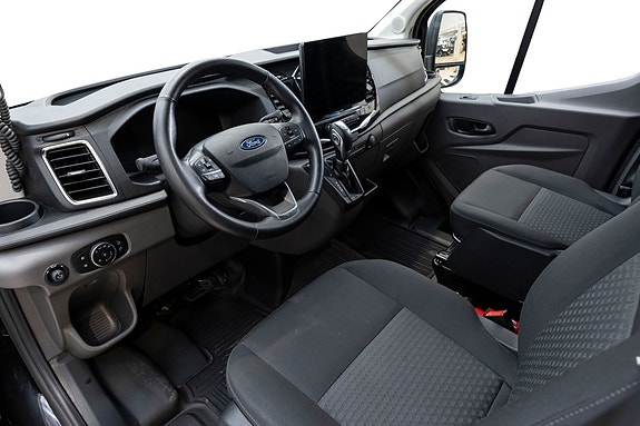 Ford Transit 9 of 30