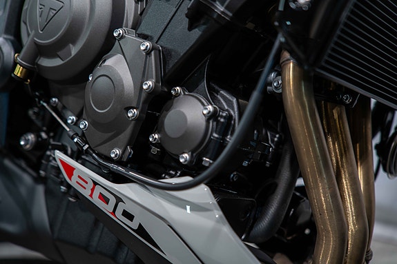 Triumph Trident 800 - Spar mye på vår demomodell! 17 of 18
