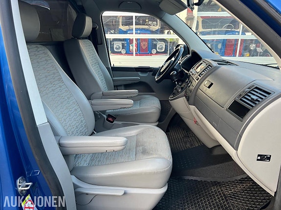 Volkswagen Transporter 27 of 30