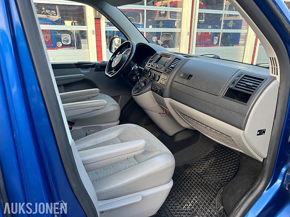 Volkswagen Transporter 28 of 30