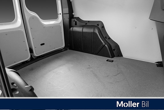 Volkswagen Caddy 19 of 21