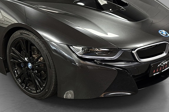 BMW i8 5 of 5