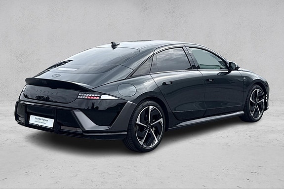 Hyundai Ioniq 6 5 of 5