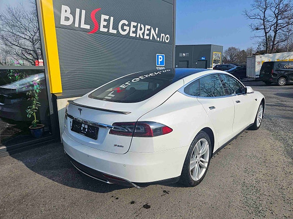 Tesla Model S 4 of 16