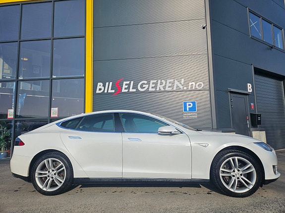 Tesla Model S 3 of 16