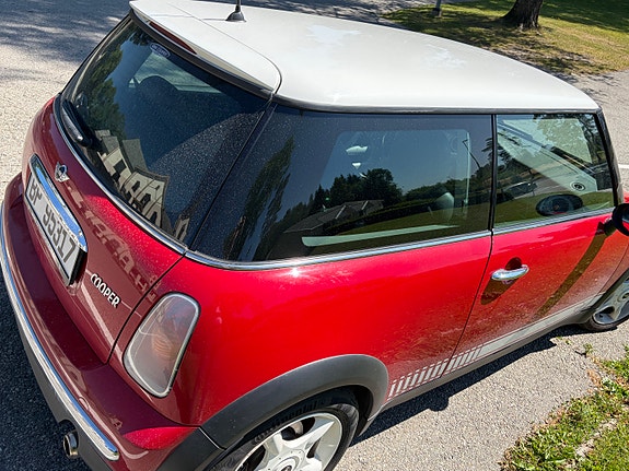 MINI Cooper 4 of 5
