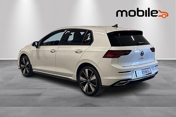 Volkswagen Golf VIII 21 of 24