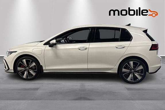 Volkswagen Golf VIII 20 of 24
