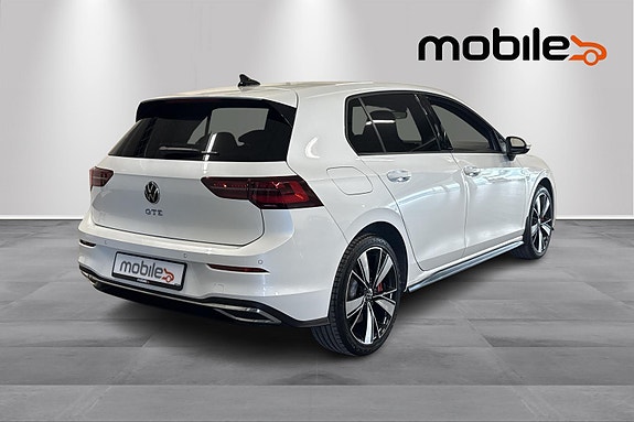 Volkswagen Golf VIII 3 of 24