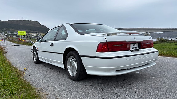 Ford Thunderbird 5 of 5