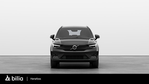 Volvo XC40 4 of 14