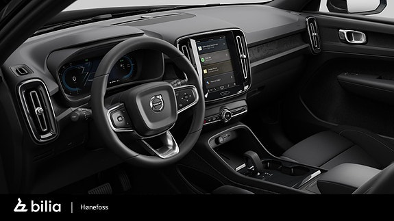 Volvo XC40 10 of 14