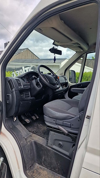 Peugeot Boxer 333 8 of 24