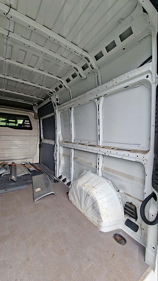 Peugeot Boxer 333 21 of 24
