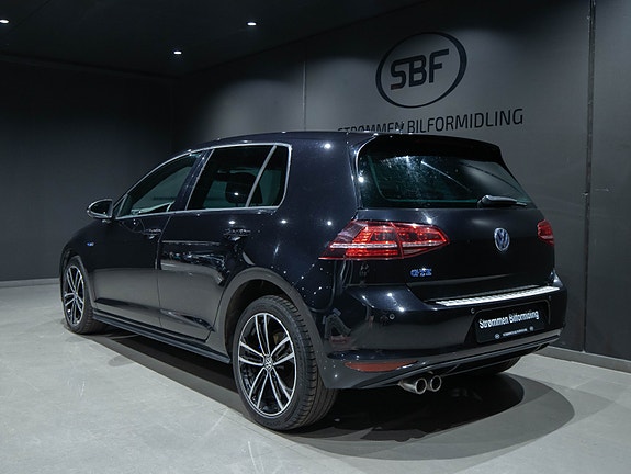 Volkswagen Golf VII 4 of 5