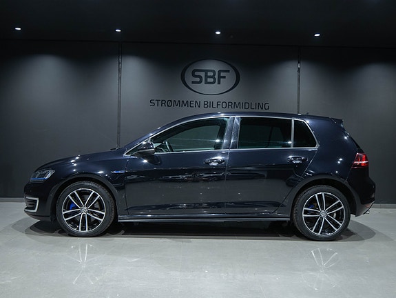 Volkswagen Golf VII 2 of 5