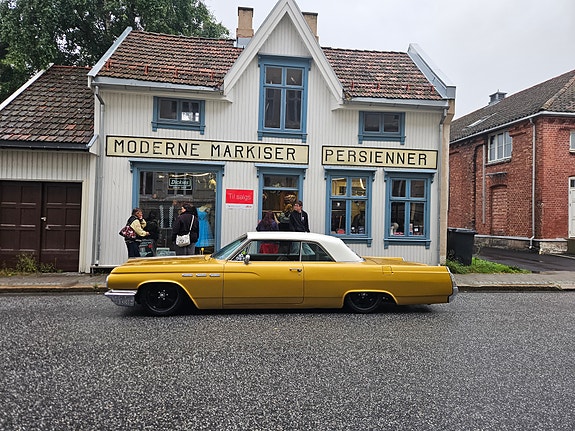 Buick Le Sabre 27 of 30