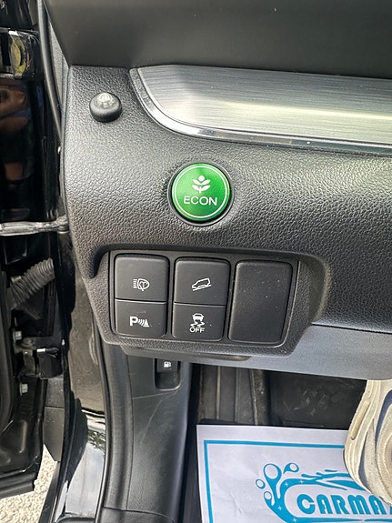 Honda CR-V 10 of 30