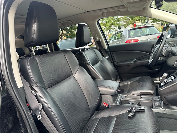 Honda CR-V 27 of 30