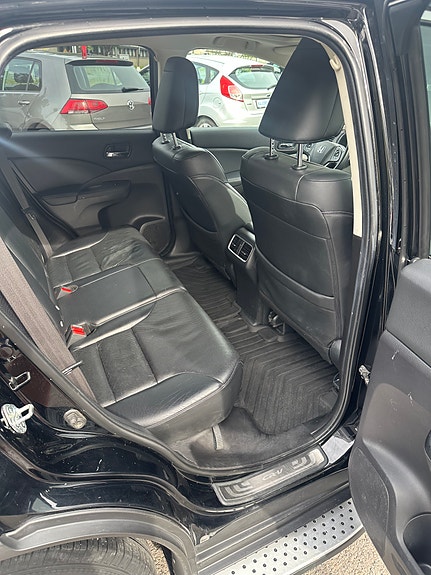 Honda CR-V 24 of 30