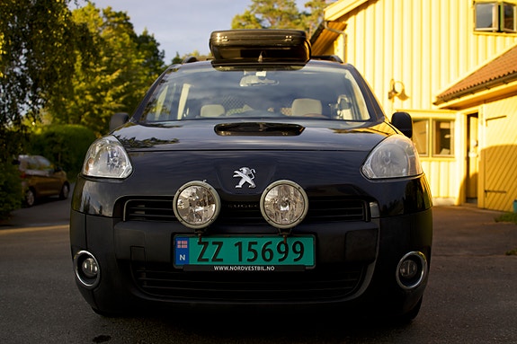 Peugeot Partner 2 of 16