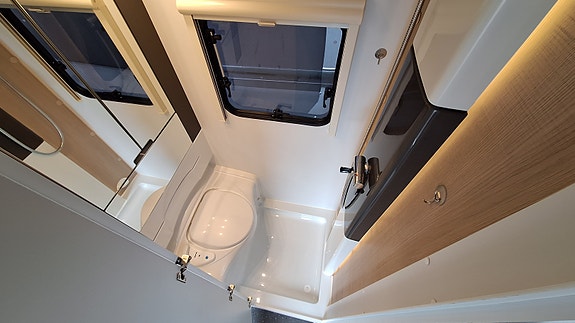 Adria Adria Action 391 PH 23 of 30