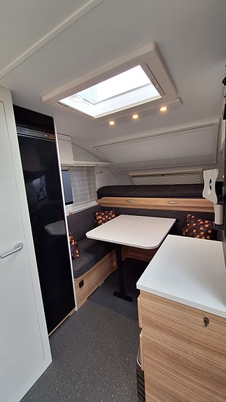 Adria Adria Action 391 PH 13 of 30