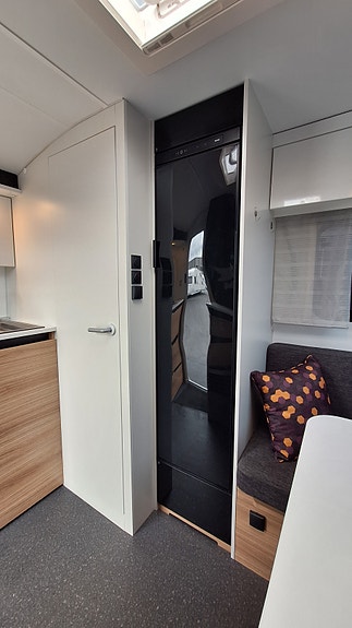 Adria Adria Action 391 PH 18 of 30