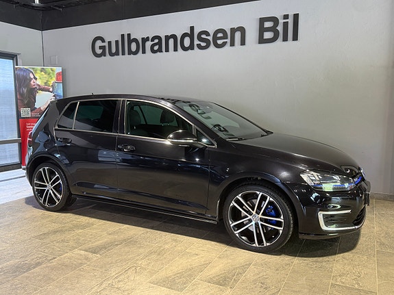 Volkswagen Golf VII 3 of 5