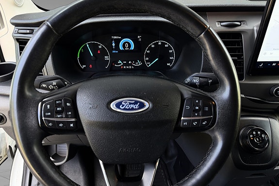 Ford Transit 24 of 24
