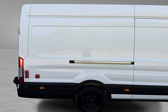 Ford Transit 7 of 24